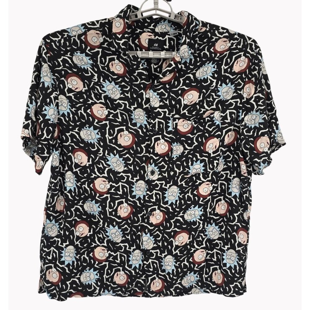 H&M Mens XL Rick and Morty Camp Shirt Relaxed Fit Printed Button Up